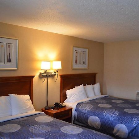 Hyannis Host Inn 외부 사진