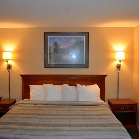 Hyannis Host Inn 외부 사진