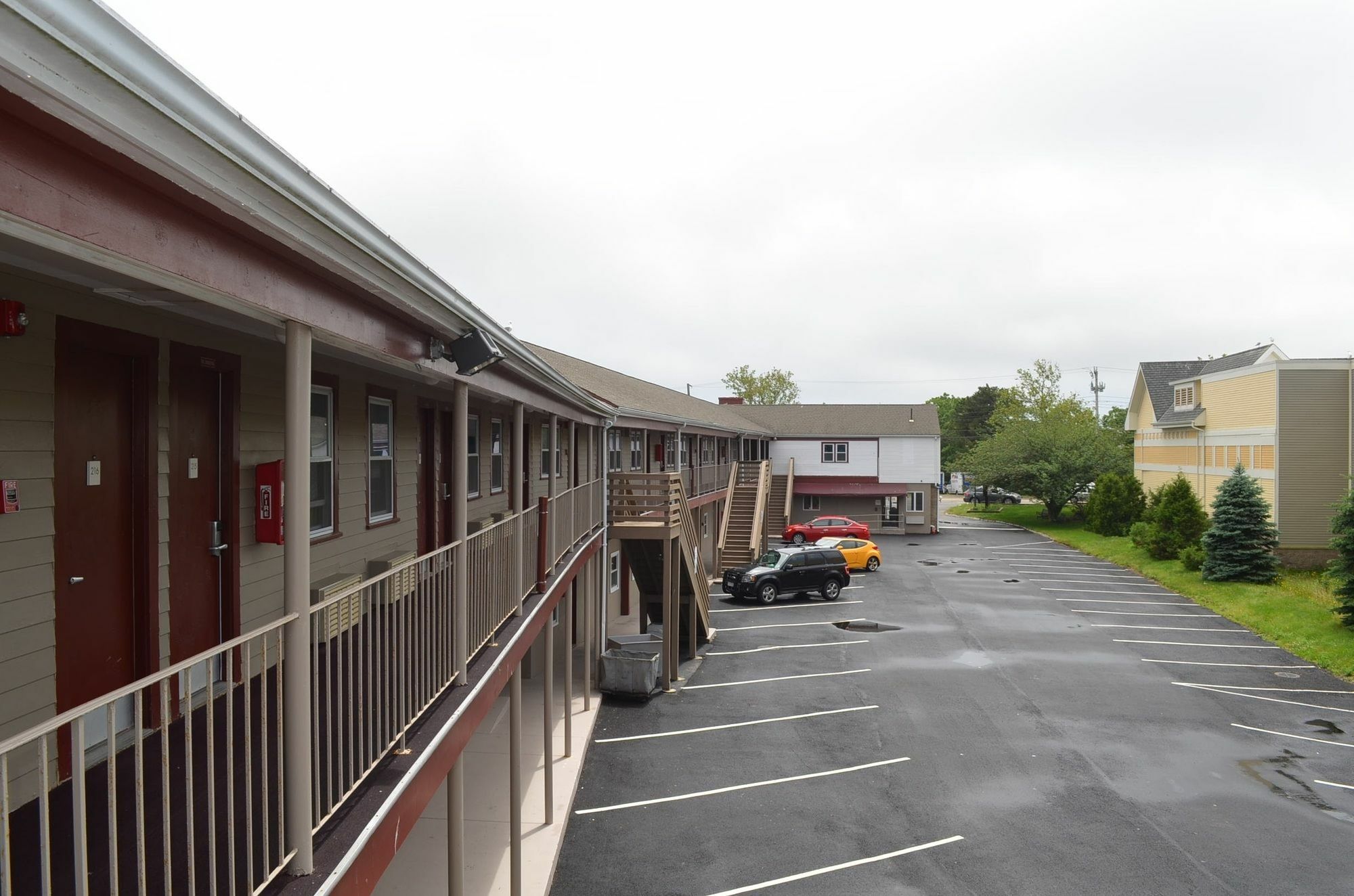 Hyannis Host Inn 외부 사진